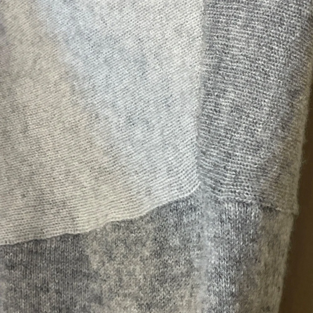 Cashmere Sweater - Picture 5 of 8